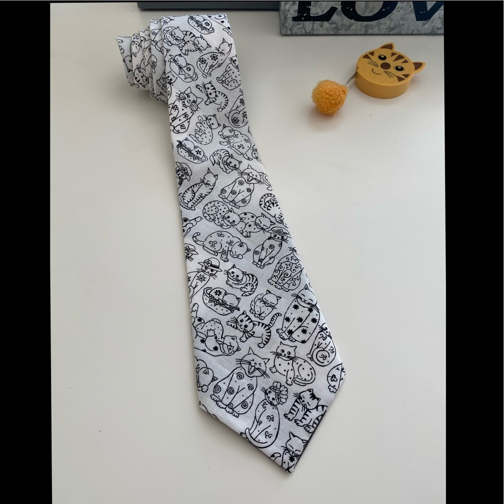 Mens cat tie